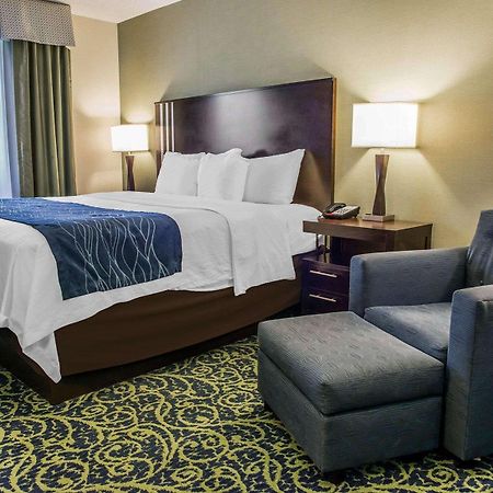 Comfort Inn & Suites Butler Esterno foto