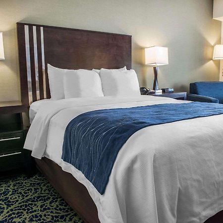 Comfort Inn & Suites Butler Esterno foto
