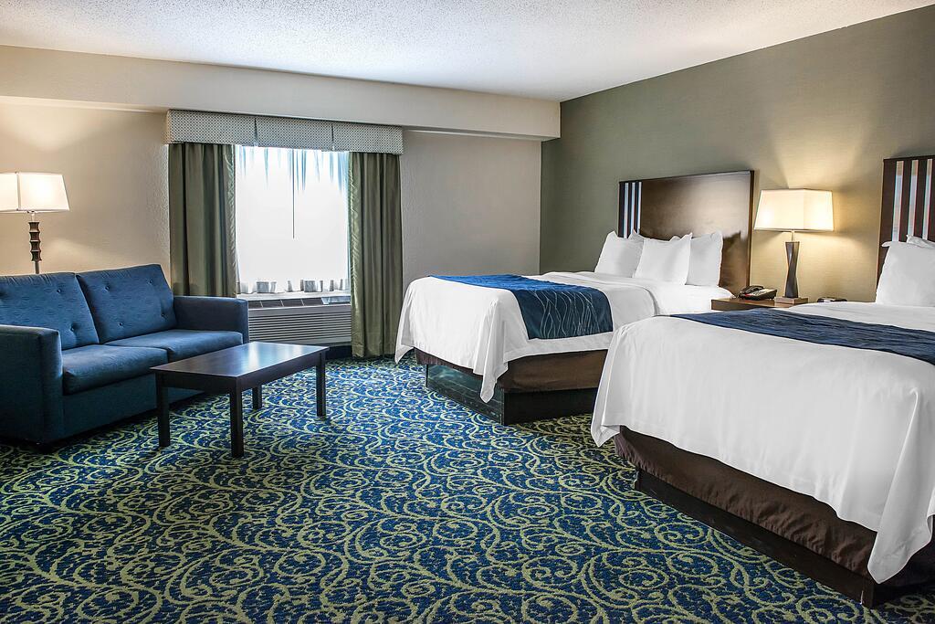 Comfort Inn & Suites Butler Esterno foto