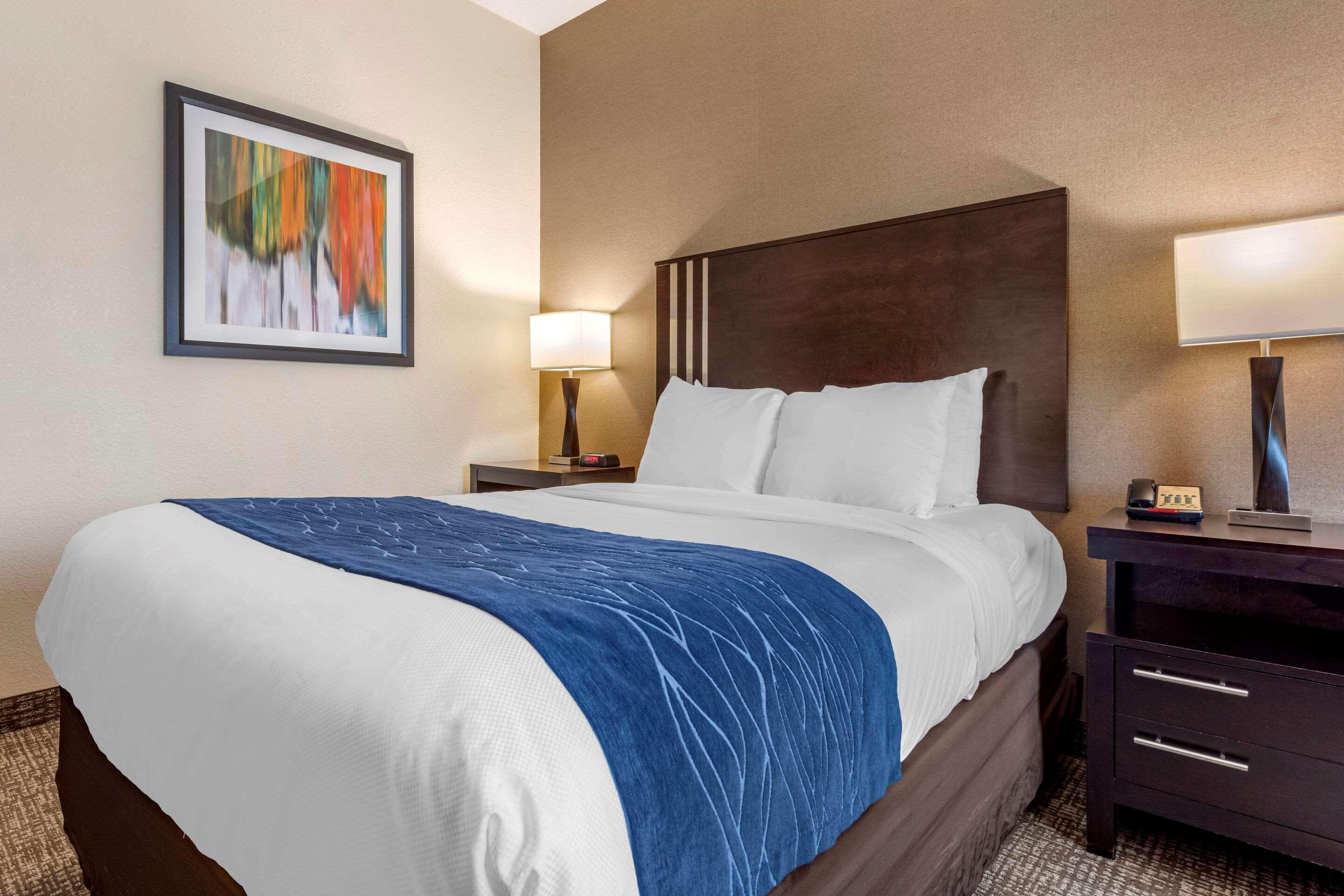 Comfort Inn & Suites Butler Esterno foto