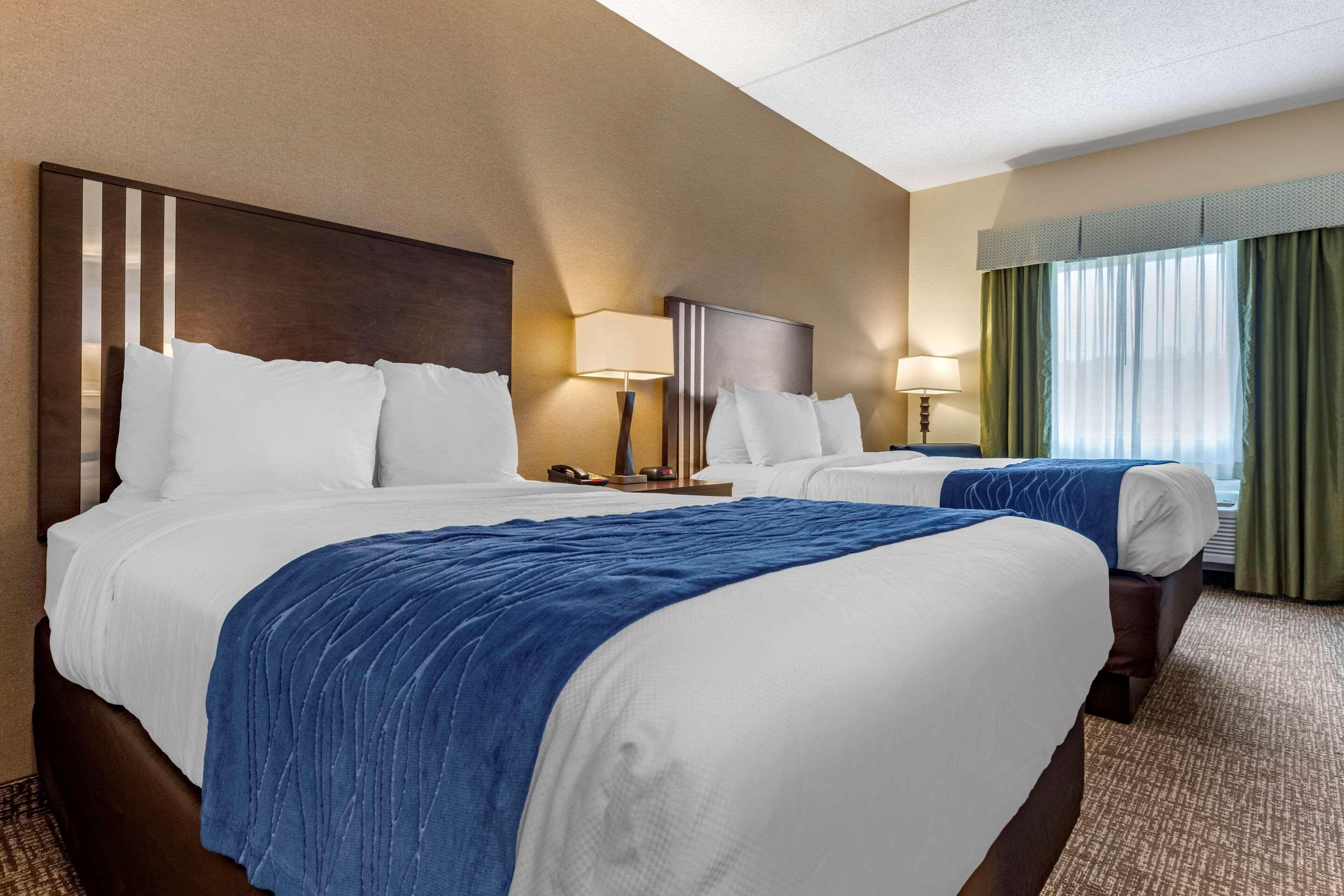 Comfort Inn & Suites Butler Esterno foto