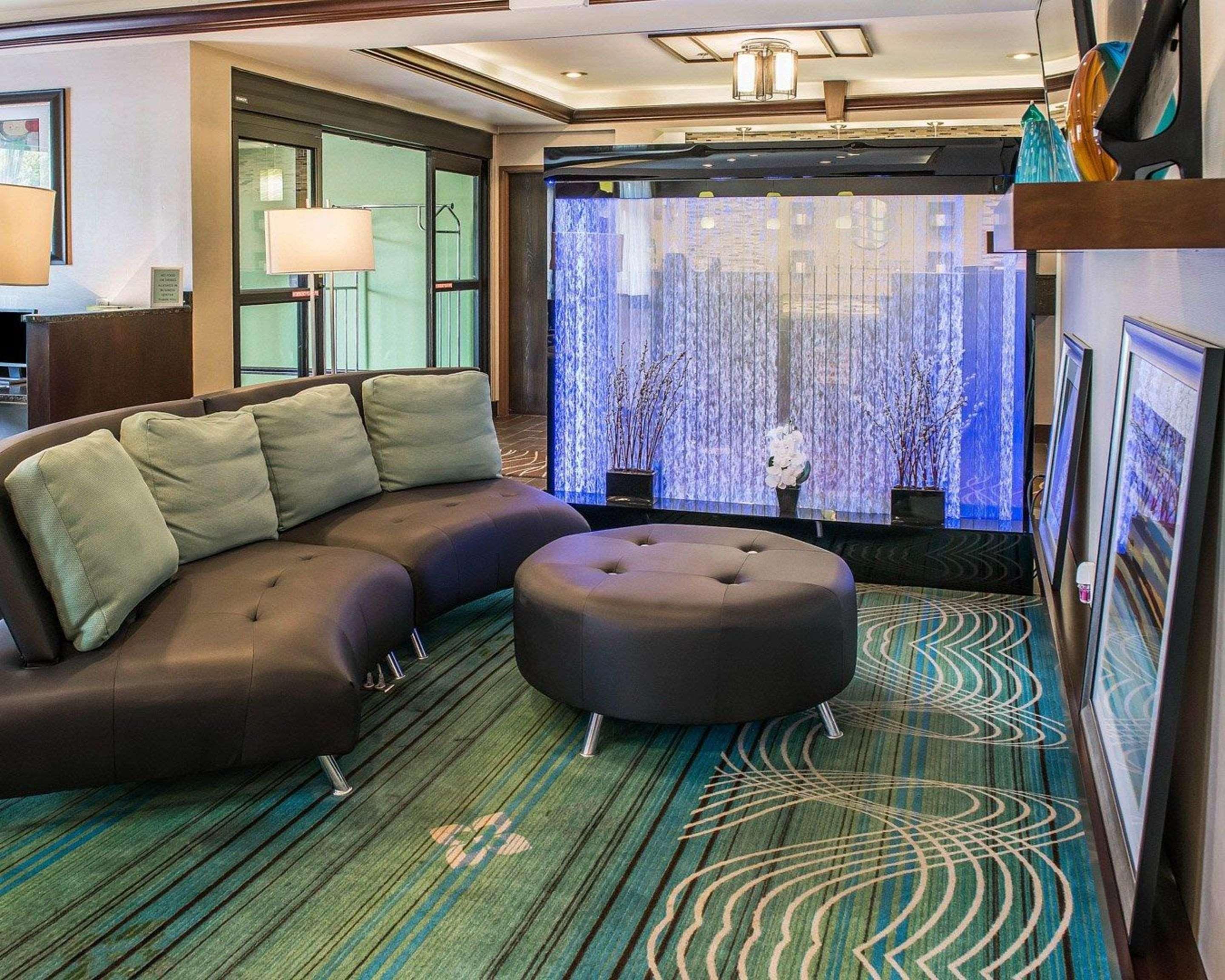 Comfort Inn & Suites Butler Esterno foto