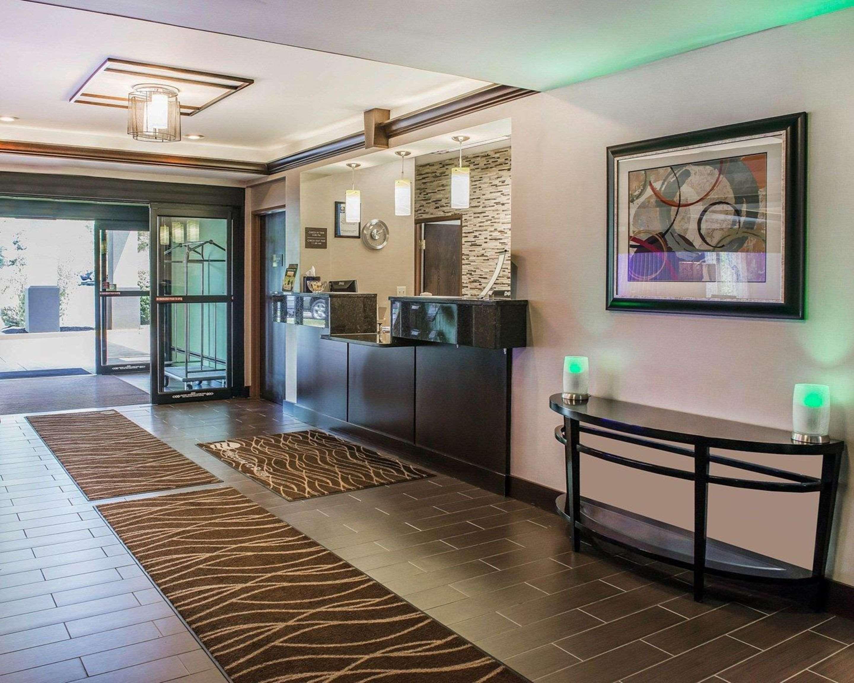Comfort Inn & Suites Butler Esterno foto